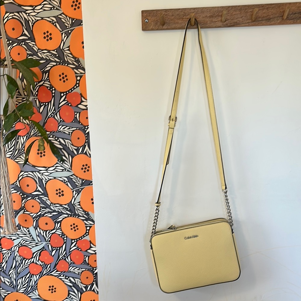 Calvin Klein Yellow Crossbody Bag | like new